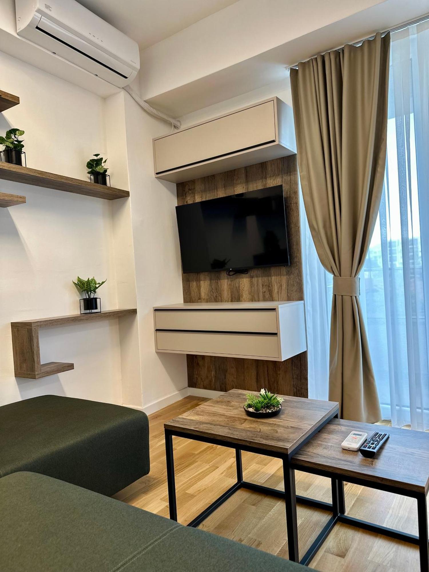 סקופיה Downtown Riverside Apartments מראה חיצוני תמונה
