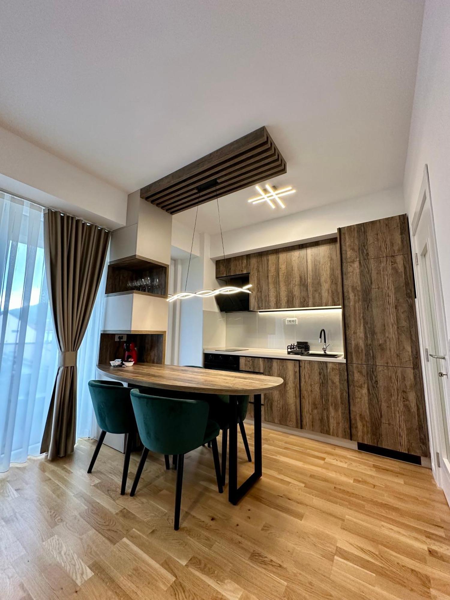סקופיה Downtown Riverside Apartments מראה חיצוני תמונה