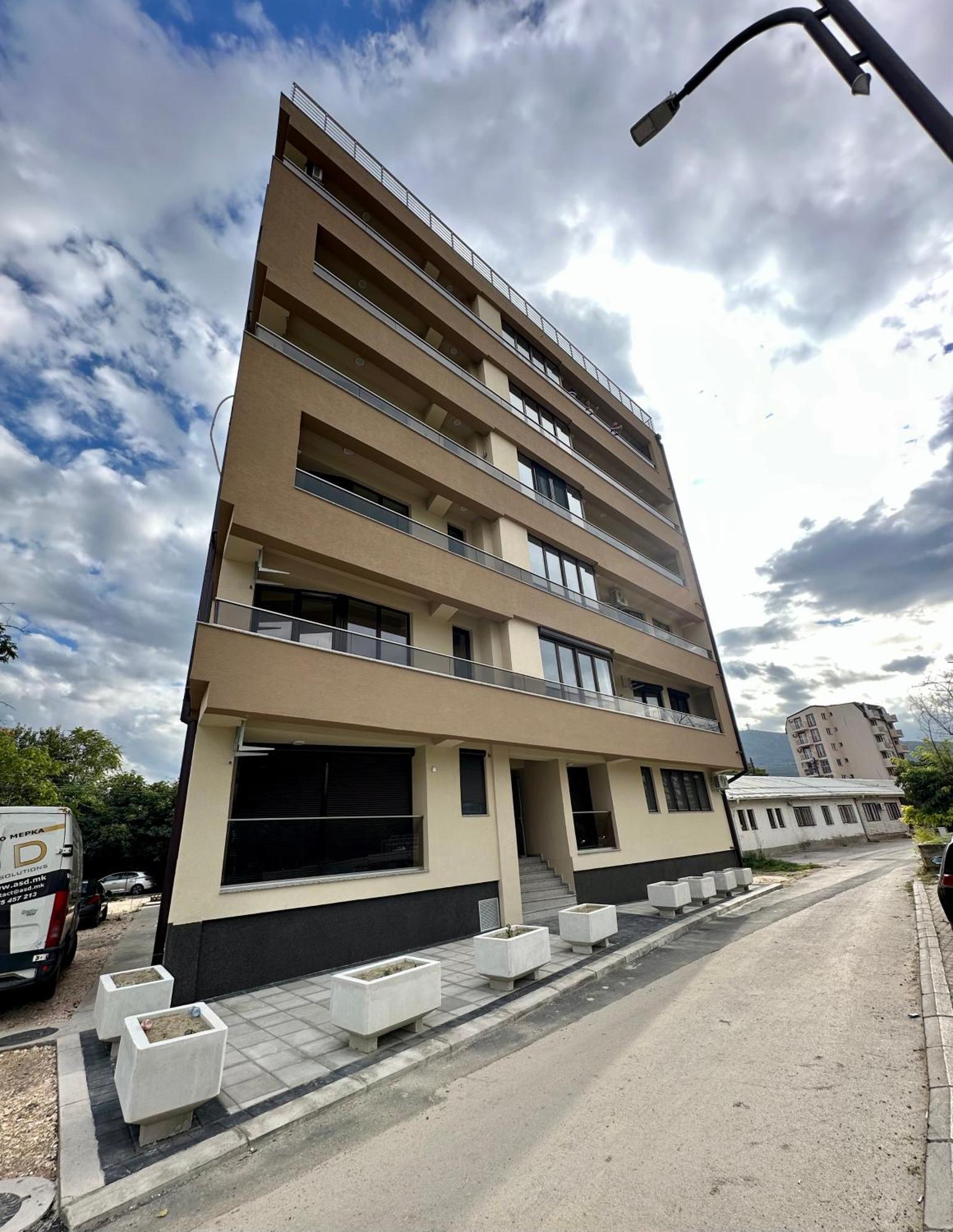 סקופיה Downtown Riverside Apartments מראה חיצוני תמונה