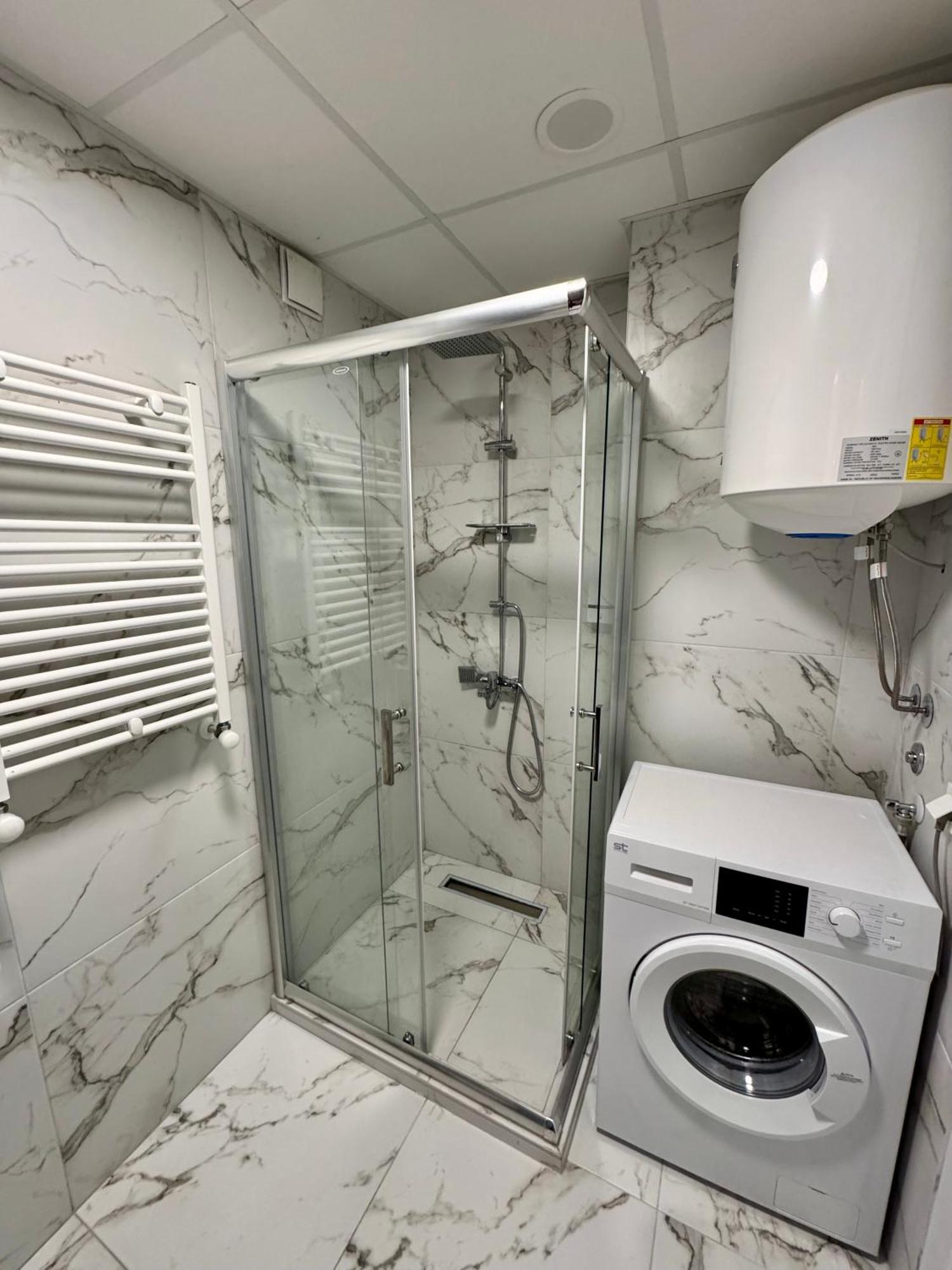סקופיה Downtown Riverside Apartments מראה חיצוני תמונה