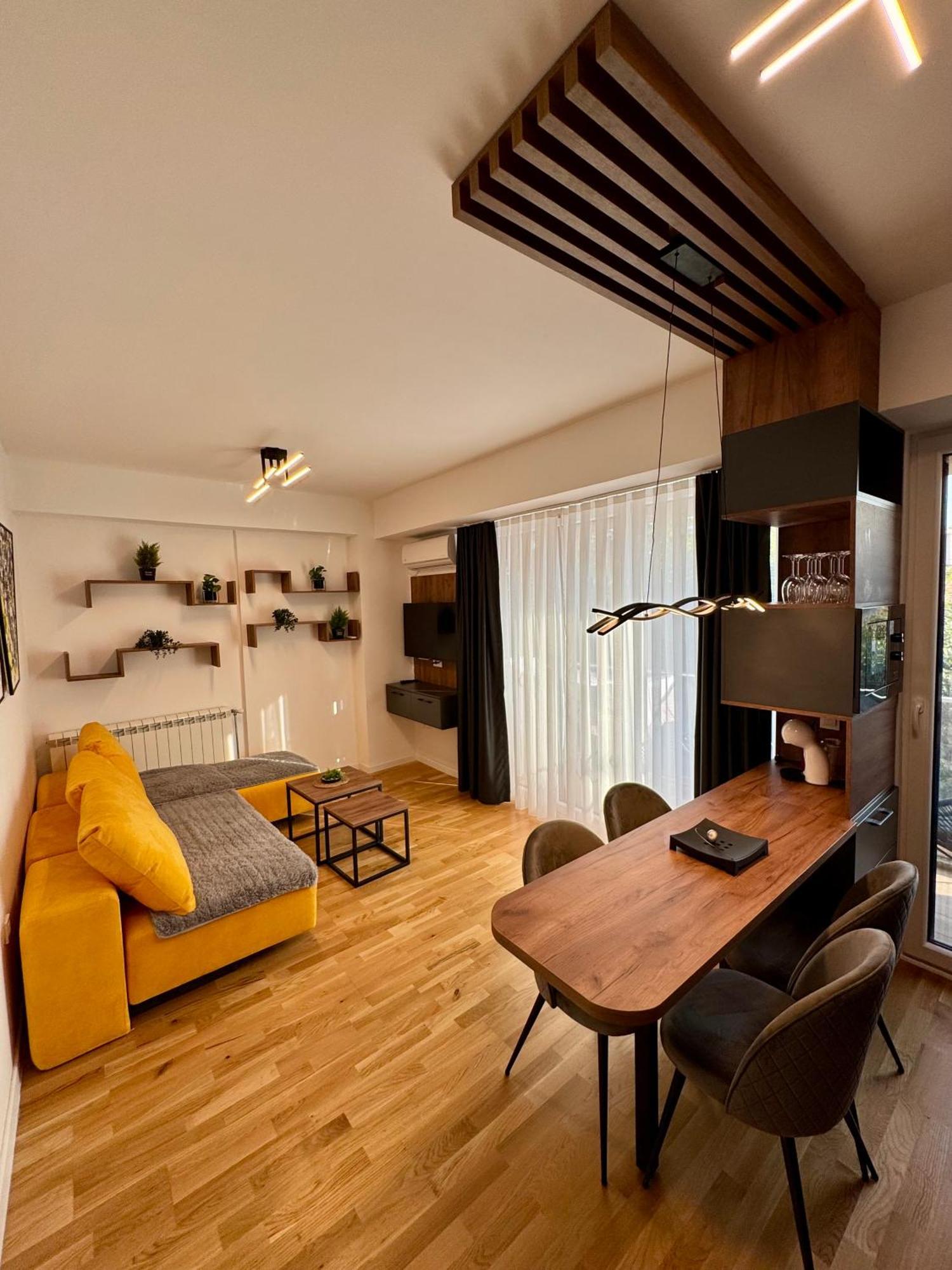 סקופיה Downtown Riverside Apartments מראה חיצוני תמונה