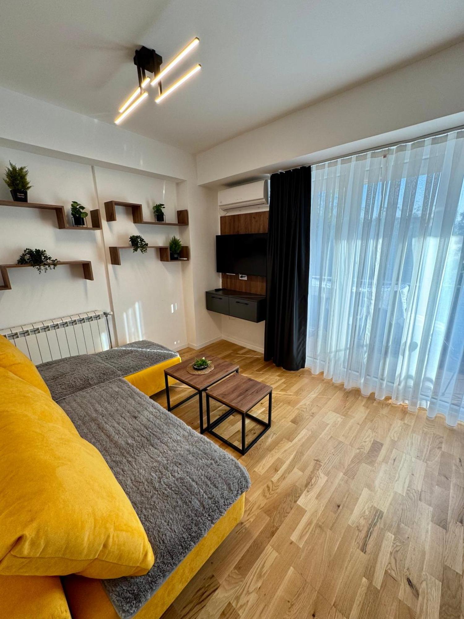 סקופיה Downtown Riverside Apartments מראה חיצוני תמונה
