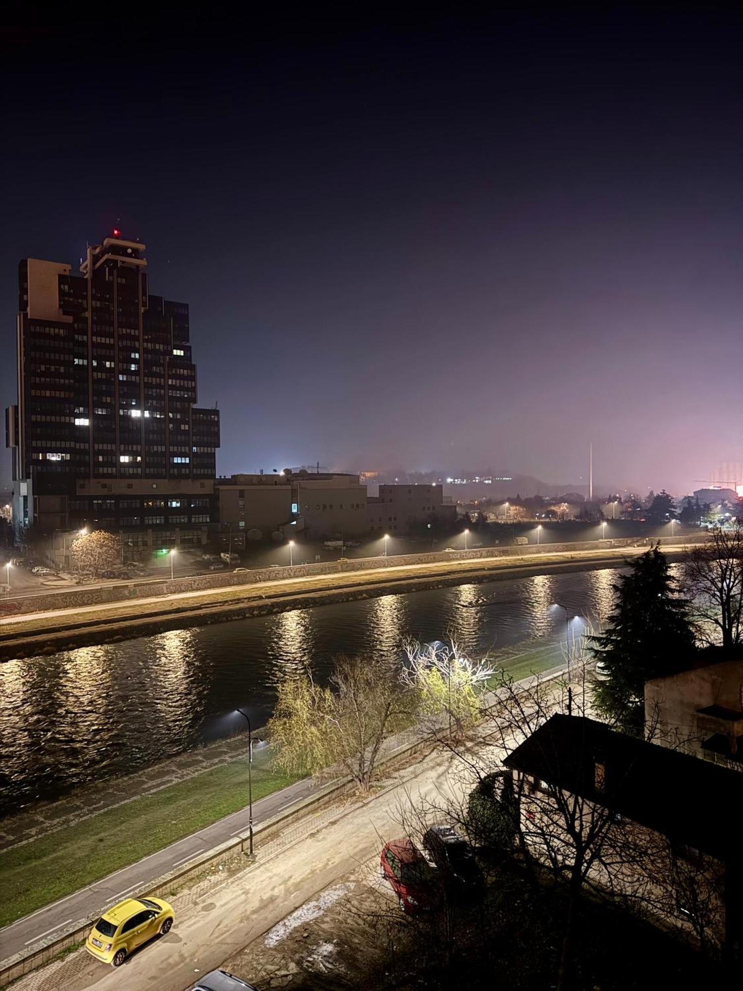 סקופיה Downtown Riverside Apartments מראה חיצוני תמונה