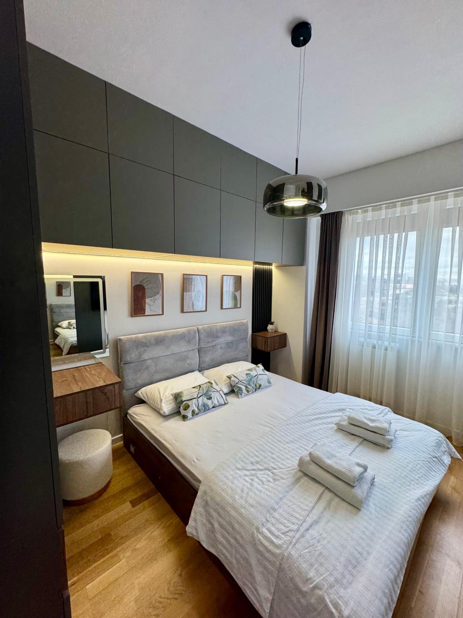 סקופיה Downtown Riverside Apartments מראה חיצוני תמונה