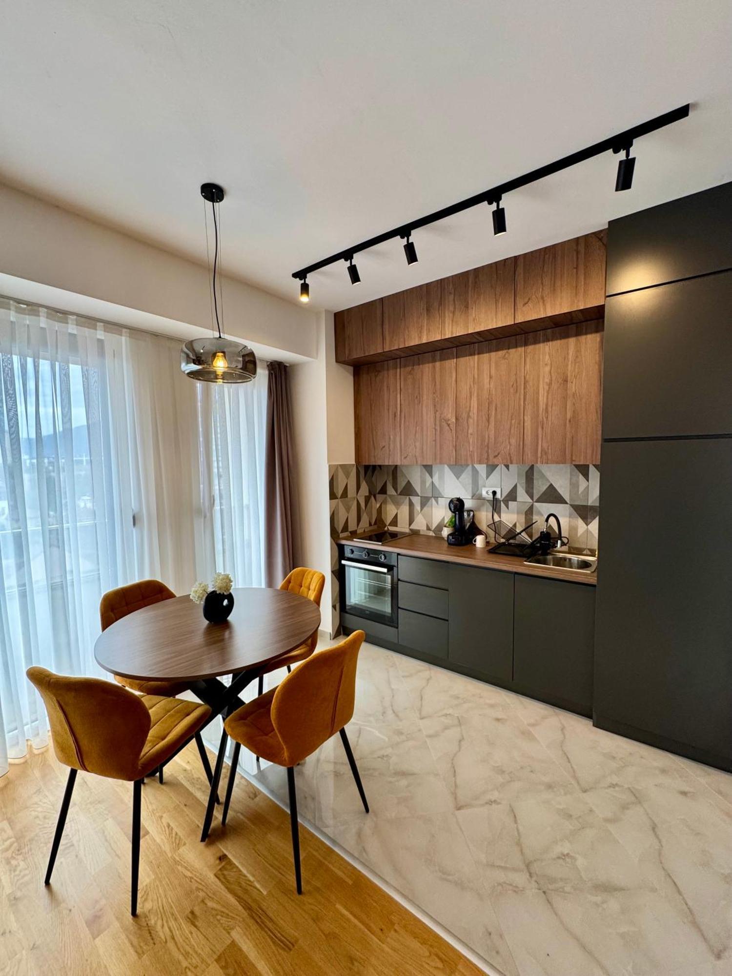 סקופיה Downtown Riverside Apartments מראה חיצוני תמונה
