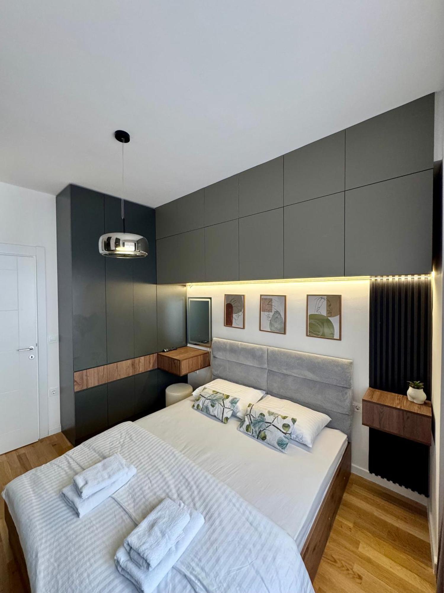 סקופיה Downtown Riverside Apartments מראה חיצוני תמונה